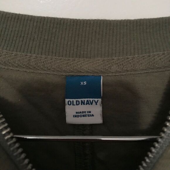 Old Navy - Quarter Zip Pullover - Picture 3 of 3